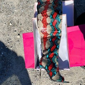 SnakeSkin Heel Boots